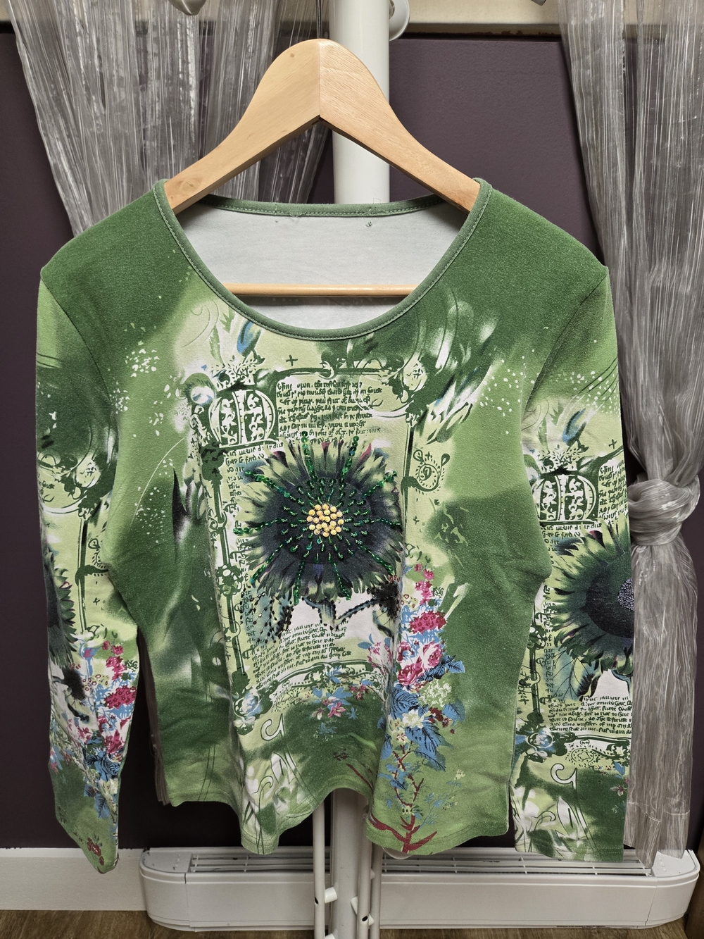 Women's Green Floral Graphic Scoop-Neck Sweatshirt